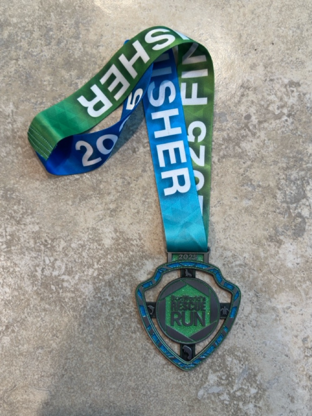 2025 SeaWorld Rescue Run Medal